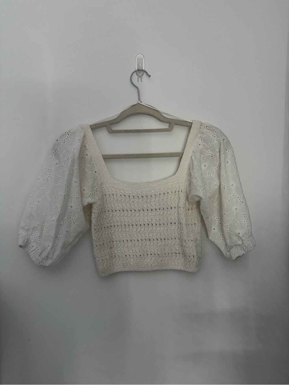 ZARA White Crochet Puff Sleeve Crop Top - Picture 2 of 4